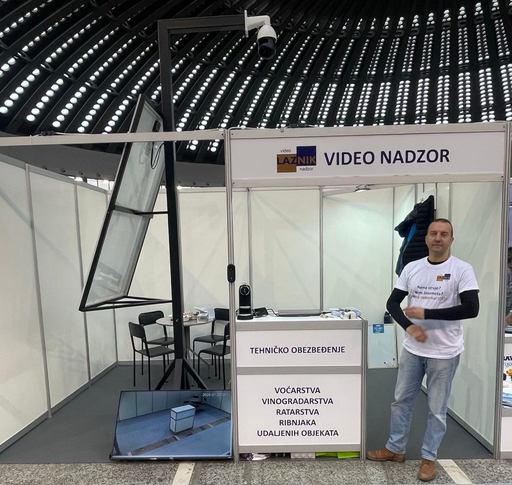 Instalacija bežičnog video nadzora — solarni stub sa kamerom